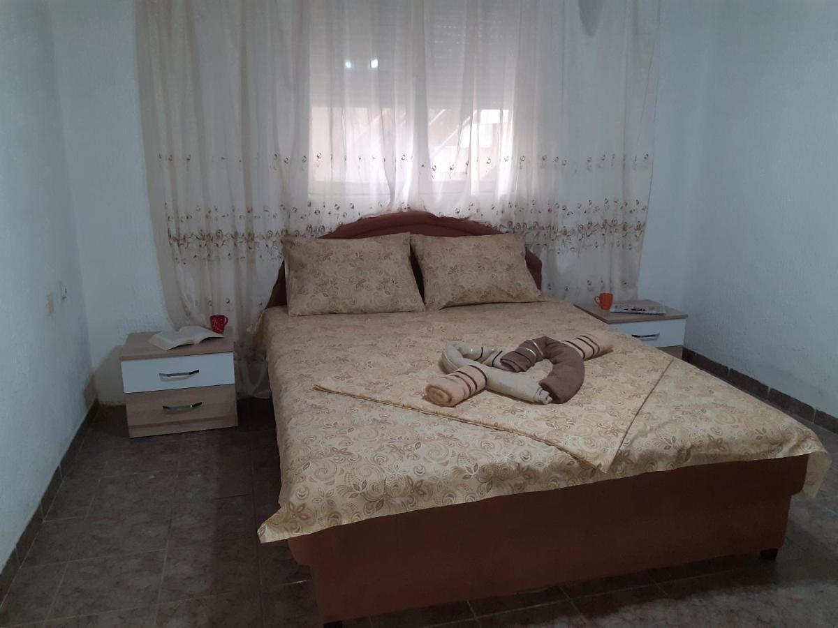 Studio-Apartman Milena 2 Podgorica Ngoại thất bức ảnh